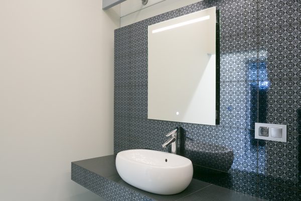 Kwadratowe lustro łazienkowe - SIMPLE LINE HORIZONTAL